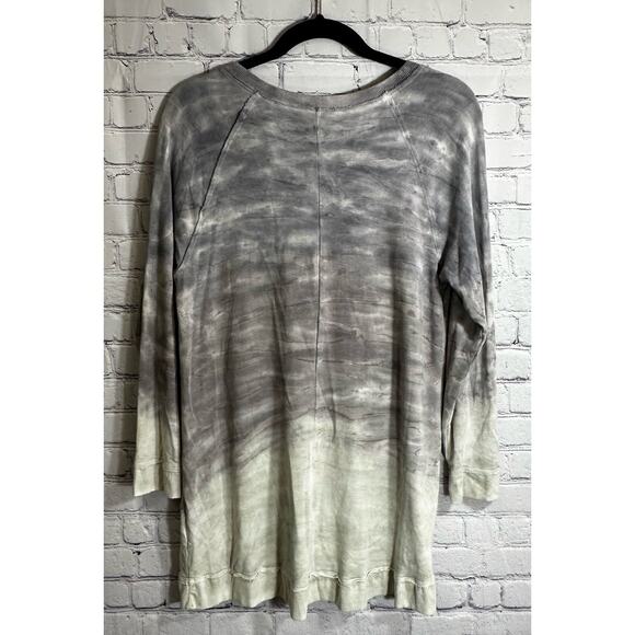 NWT Soft Surroundings Long Sleeve V Neck Gray/White Ombre Shirt Women's Medium - Picture 7 of 9